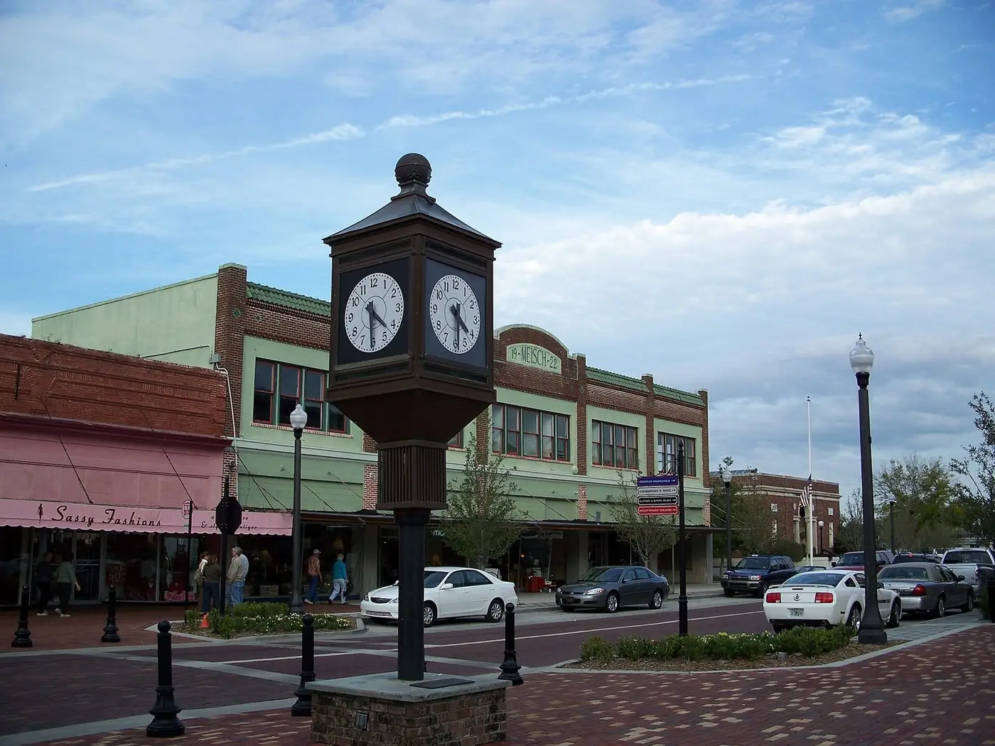 Street clock and brick storefronts in downtown Sanford